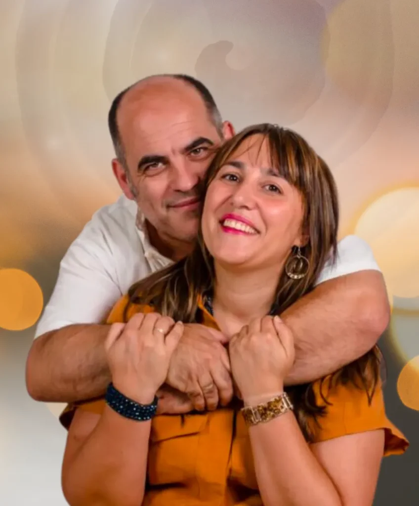 Todas las personas merecemos disfrutar de un buen amor en la pareja: sin dejar de ser tú, crecer todavía más, descubrir tus potenciales, sentir un lugar donde apoyarte, donde no te hagas más pequeña-o, donde sientas respeto, apoyo, donde NO seas tú la que carga con todo, donde no te sientas en deuda, donde no existan culpables, que la pareja sea un lugar para crecer y no para marchitarse, donde te sientas respetada-o, querida-o, donde se respire un amor sano, libre y se goce en la intimidad